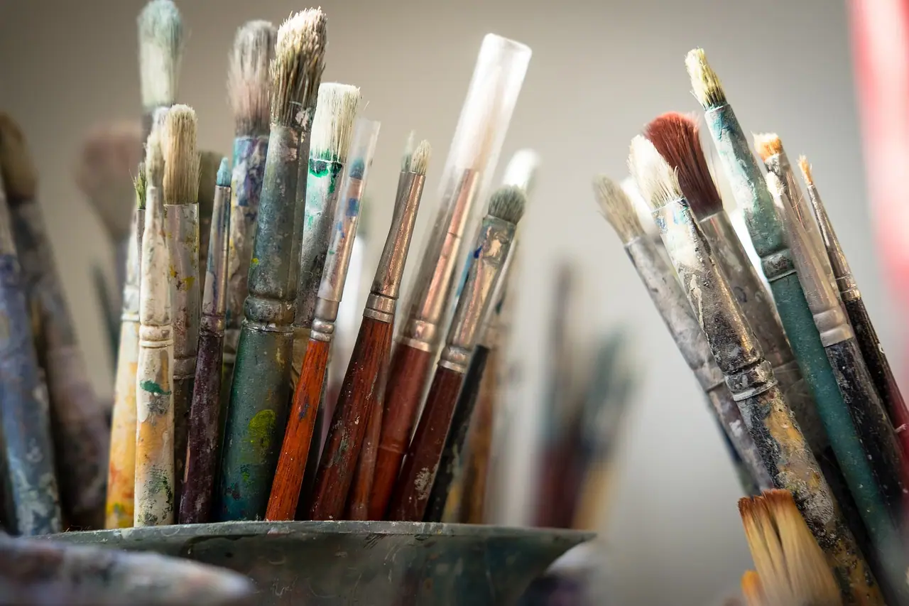 Photograph: brushes, paint, color