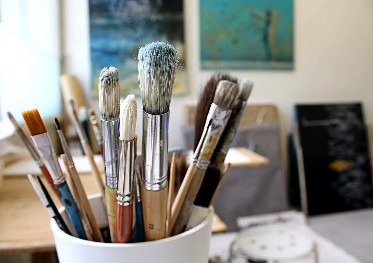 Photograph: brushes, brush, studio