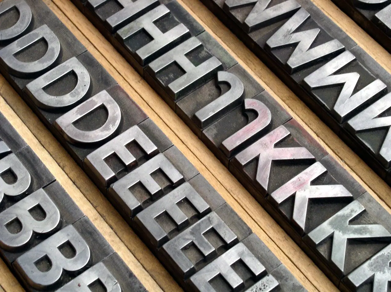 Photograph: writing, lead set, letterpress