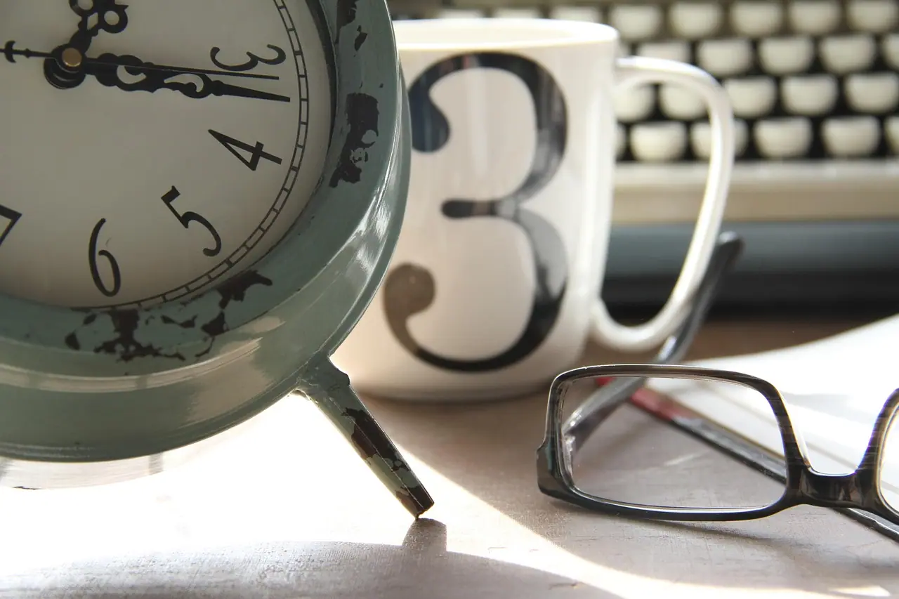 Photograph: time, work, clock