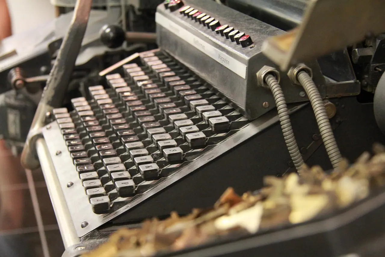 Photograph: typewriter, press, newspaper