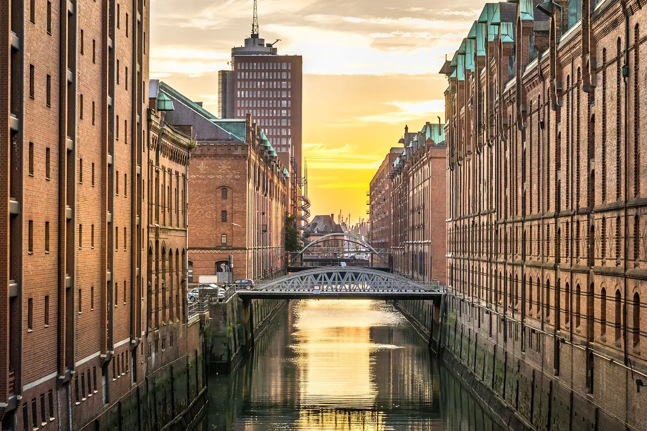 Photograph: hamburg, speicherstadt, channel