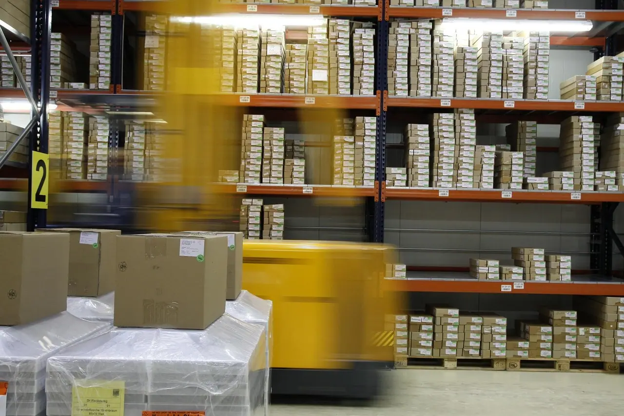 Photograph: high level rack, warehouse, range