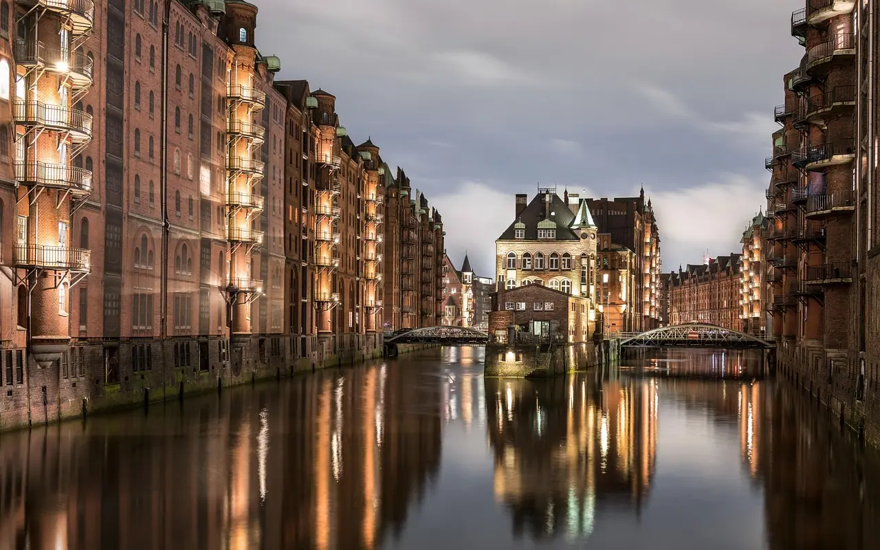 Photograph: architecture, hanseatic city, cityscape