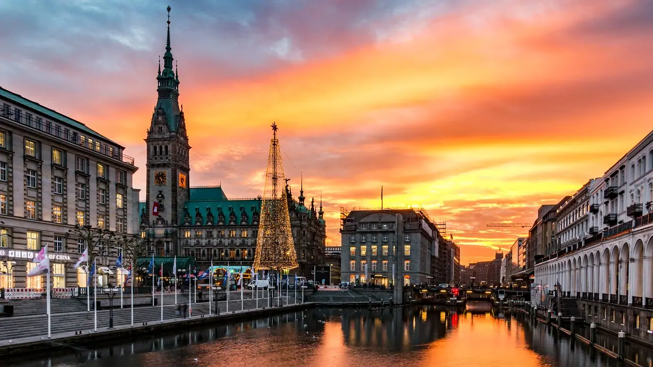 Photograph: hamburg, christmas market, christmas