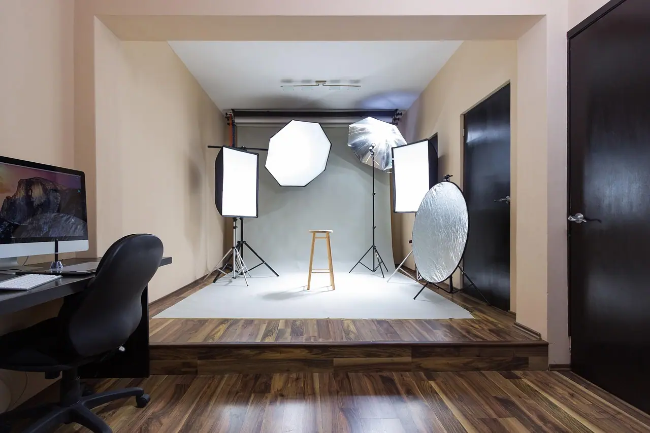 Photograph: photo studio, home studio, photography